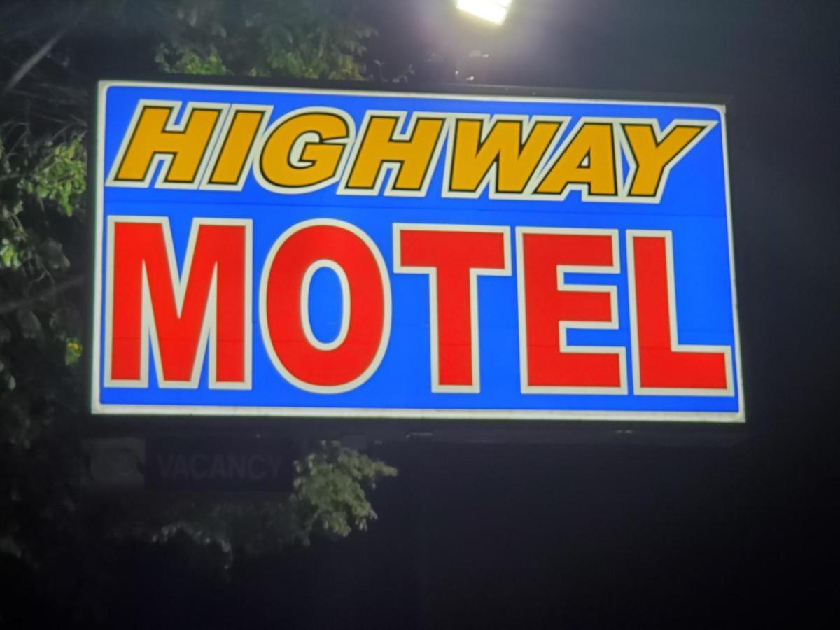 Highway Motel Сейнт Пол Екстериор снимка